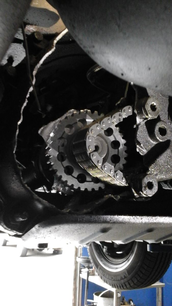 Transfer Case Explosion... Dodge Ram 2500 Bud's Auto Repair